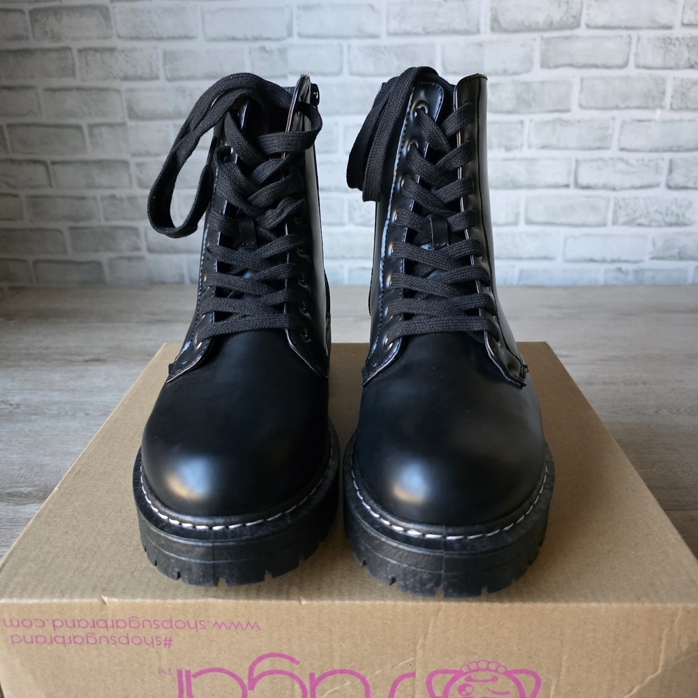 NEW Black Chunky Combat Boots Lug Sole Lace Up Side Zip Women’s 9